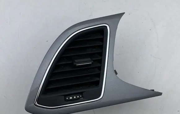 Seat Leon (5F) Dash center air vent grill 5F1820901D