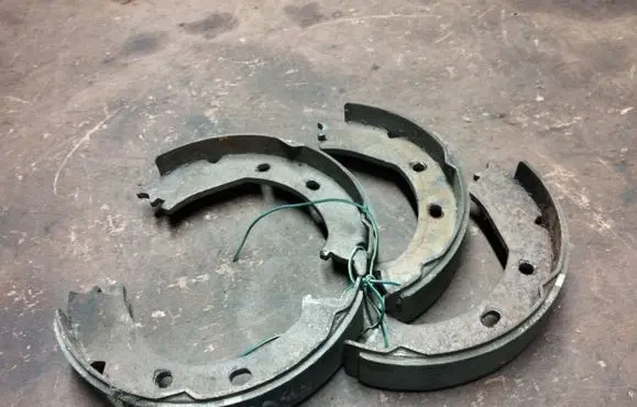 Dodge Durango II Handbrake/parking brake pads 