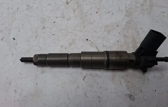BMW 5 E60 E61 Fuel injector 0445115048 3988 SB5UUB3