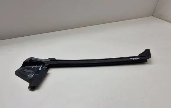 BMW i4 Wiper trim 7482956