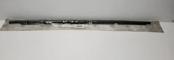 Toyota Verso Rear door windshield rail 757300F020
