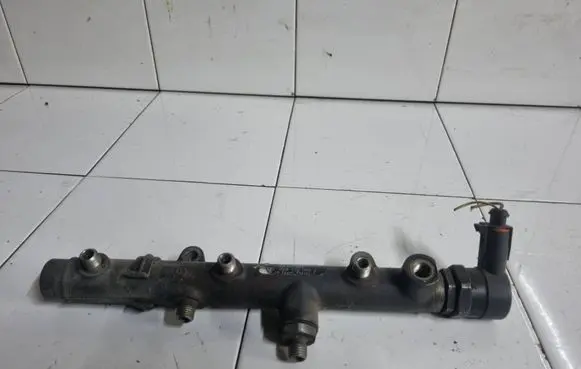Audi A6 S6 C6 4F Fuel main line pipe 059130090J 057130764B F00R001823