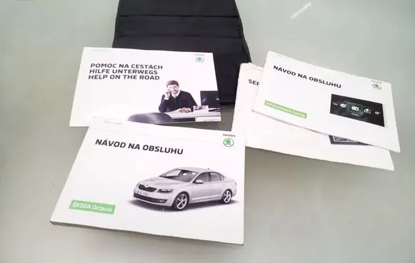 Skoda Octavia Mk3 (5E) User manual 