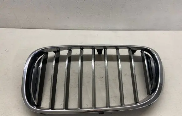 BMW 7 G11 G12 Front bumper upper radiator grill 7357011 7369903 7357015