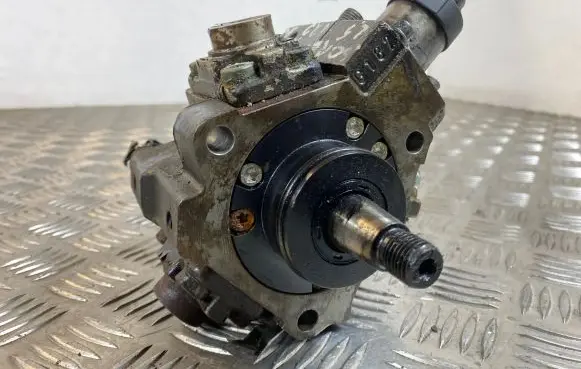 KIA Sorento Fuel injection high pressure pump 331004A410 1843131 05000663892