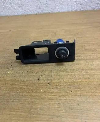 Audi A8 S8 D4 4H Cigarette lighter 8Y0863349 F2854