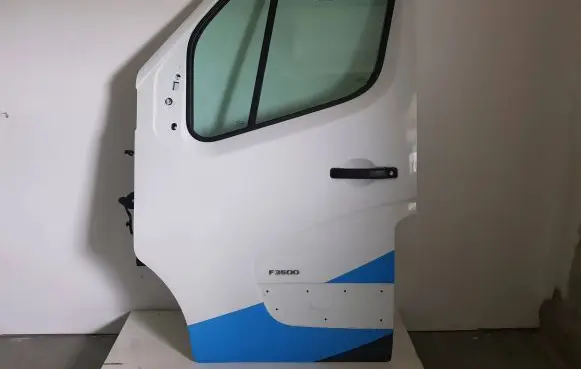 Opel Movano B Front door