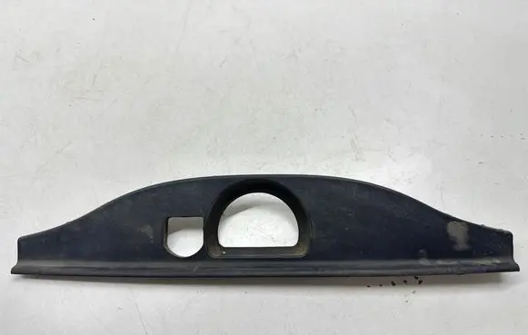 BMW 5 E34 Tailgate/trunk upper cover trim 8195407