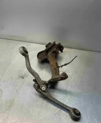 Volkswagen PASSAT B5.5 Front wheel hub spindle knuckle 8D0407257AC