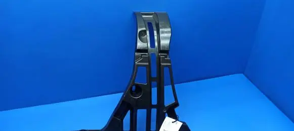 Mercedes-Benz S W222 Rear bumper mounting bracket A2228800512