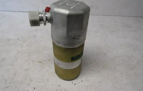 Audi A6 S6 C4 4A Air conditioning (A/C) air dryer 4A0820193AC