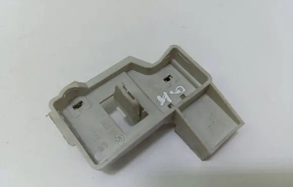BMW 5 E60 E61 Tail light bulb cover holder 6935331
