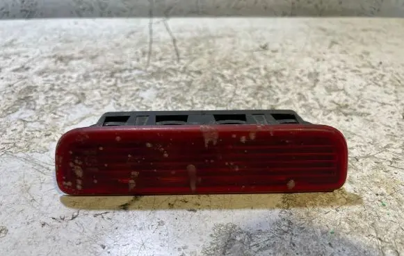 Fiat Fiorino Third/center stoplight
