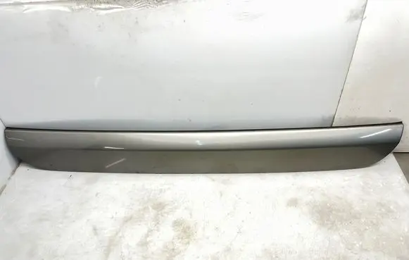Mercedes-Benz ML W163 Tailgate trim A1637400707