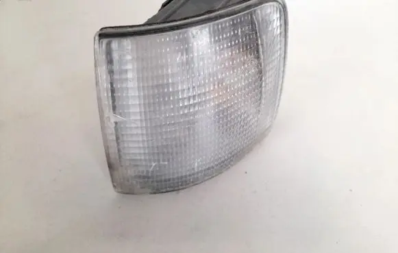 Volkswagen PASSAT B3 Front indicator light 357953049A 6R0142767