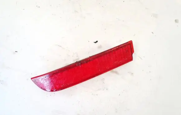 Toyota Avensis T270 Rear tail light reflector g67l