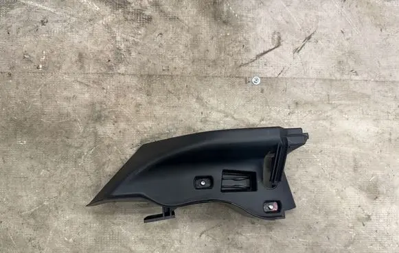 Audi A3 S3 8V Seat belt trim 8V4857791B