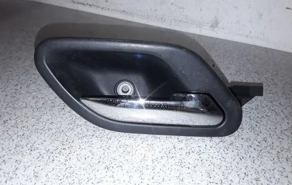 BMW 5 E39 Rear door interior handle 8125516