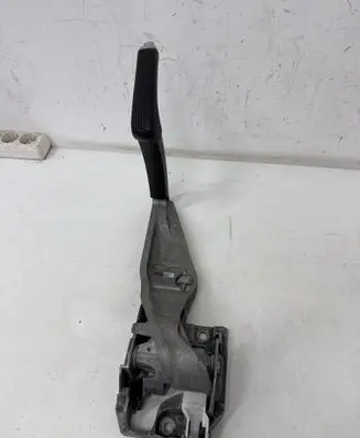 Ford Focus Handbrake/parking brake lever assembly BV612780