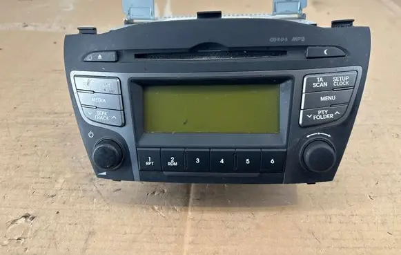 Hyundai ix35 Radio/CD/DVD/GPS head unit 961502Y000 ER010360813 DA003894610