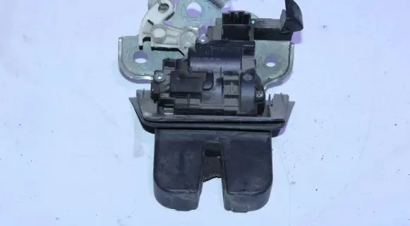 Audi Q5 SQ5 Tailgate/trunk/boot lock/catch/latch 8R0827505
