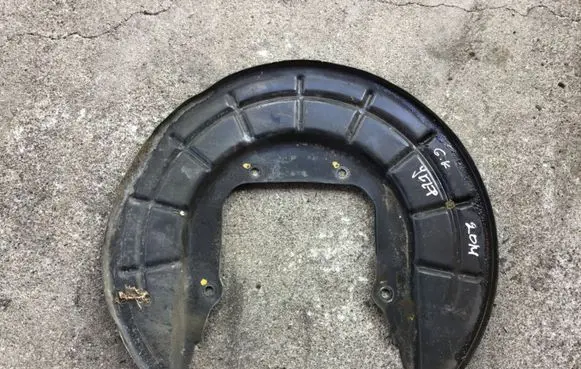 Jeep Cherokee Rear brake disc plate dust cover OEM