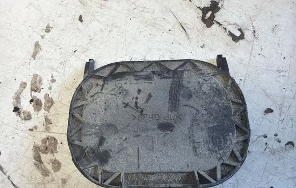 Audi A4 S4 B5 8D Headlight/headlamp dust cover 1305239240