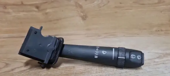 Volvo XC70 Wiper control stalk 8691545