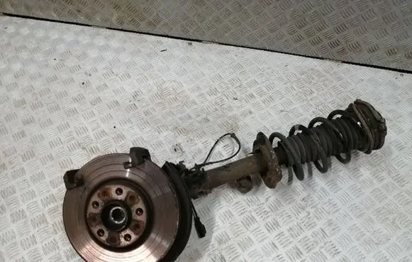 Fiat 500X Front wheel hub spindle knuckle