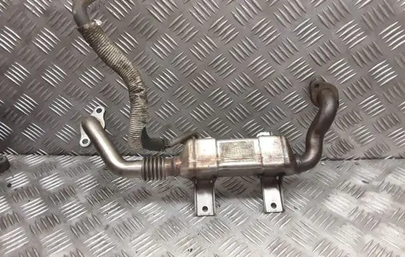 Toyota Avensis T250 EGR valve cooler 256800R01000 1306386000