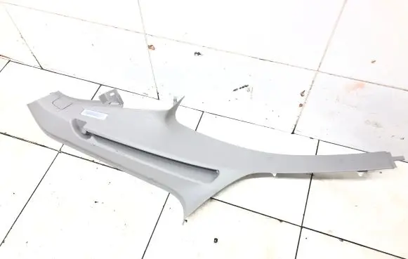 BMW 3 F30 F35 F31 (D)pillar trim (top) 7240688 51437240688