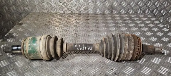 Mitsubishi Pajero Front driveshaft