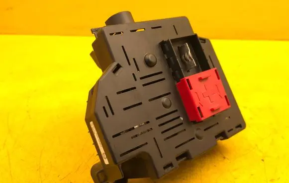 Mercedes-Benz GLE W167 Battery relay fuse 1675404528