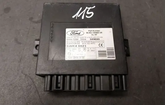 Ford Focus Comfort/convenience module 98AG15K600DE 5WK48823