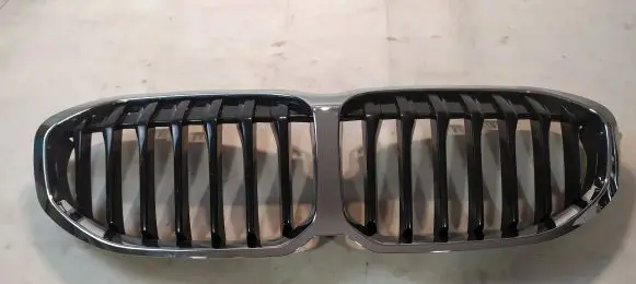 BMW 1 F40 Front grill 5A39367 5A39366 5A39368