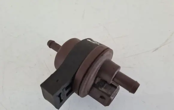 Peugeot 206 Turbo solenoid valve 2580008B