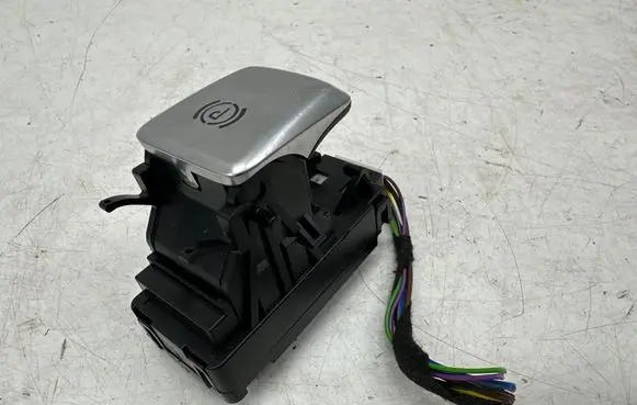 Mercedes-Benz C W205 Hand parking brake switch A2059051516
