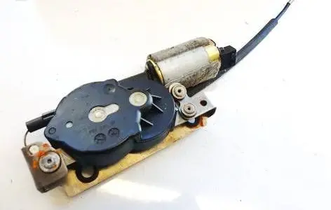 Volkswagen Touareg I Seat adjustment motor 8901211e