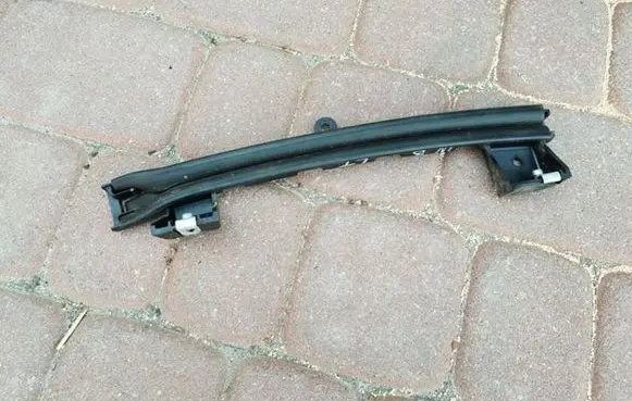 Opel Insignia B Rear door windshield rail 39107274