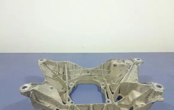Audi Q7 4L Gearbox mounting bracket 4M0399263P