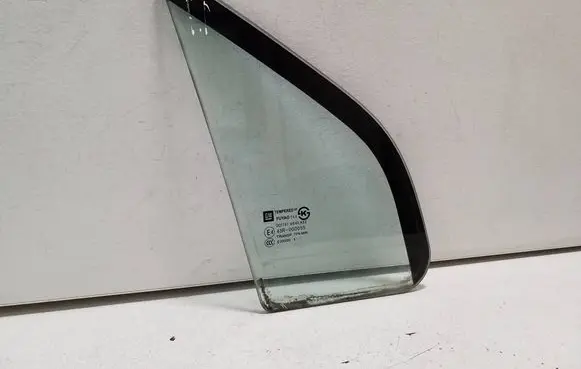 Chevrolet Orlando Front door vent window glass four-door 
