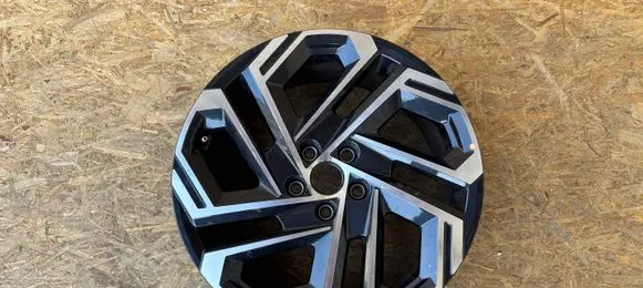 R19 alloy rim