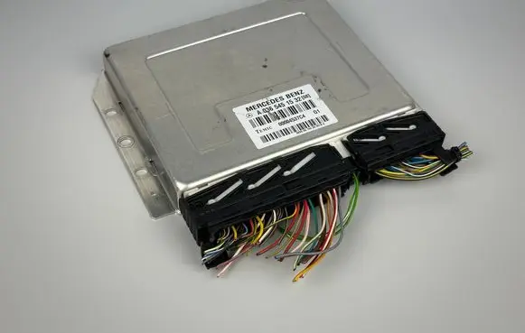 Mercedes-Benz E W211 Suspension control unit/module A0365451532 00004537C4