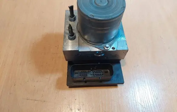 BMW X1 E84 ABS Pump 0265951974 6860214 6860215