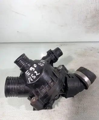 BMW 3 E90 E91 Thermostat housing 1531237 8101062