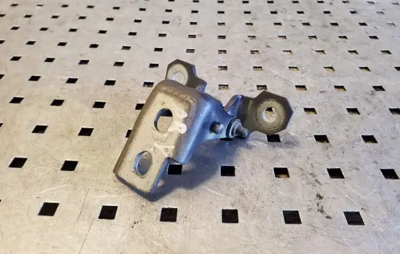 Renault Scenic III - Grand scenic III Front door upper hinge 804000016RB