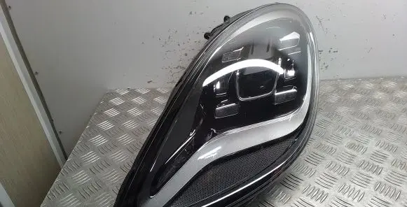 Headlight/headlamp