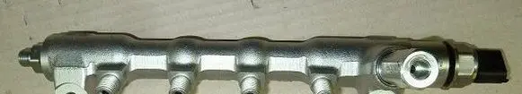 Opel Astra J Fuel injector A5090T