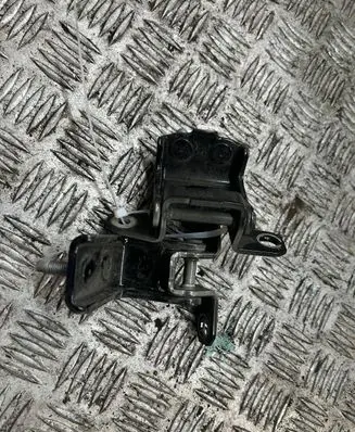 Suzuki Swift III Rear door hinge set 