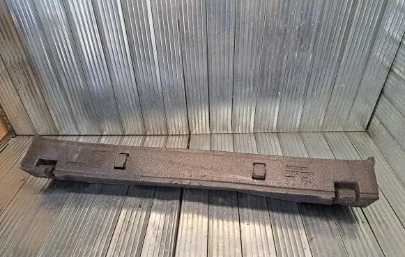 Front bumper foam support bar